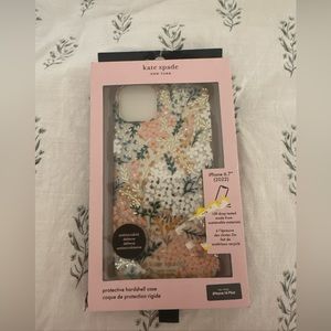 Kate spade cover for iPhone 14 Plus the box it’s broke no to much you can’t see